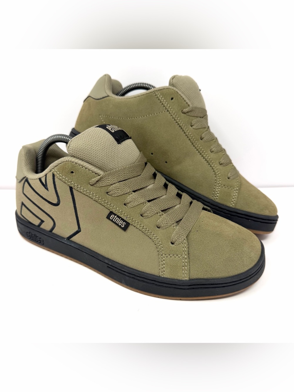 Etnies Men’s Fader Retro Chunky Skate Sneakers Sz 9 Warm Grey Black Sample Shoes